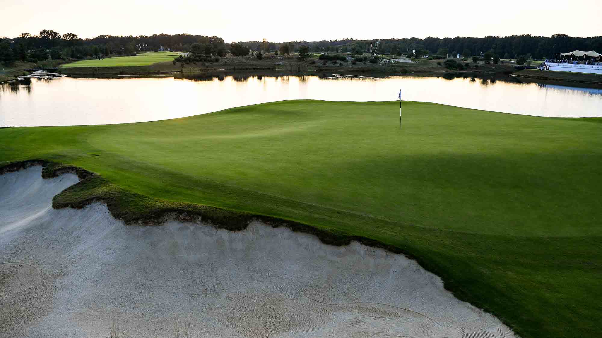 bernardus-golf1340745724_2000x1125.jpg